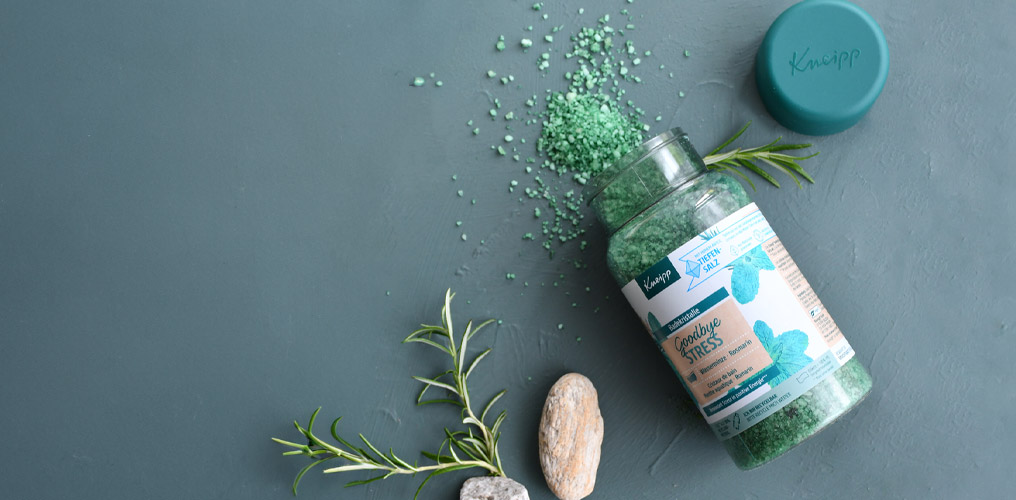 Koupelov&aacute; sůl v plechovce s otevřen&yacute;m v&iacute;kem 